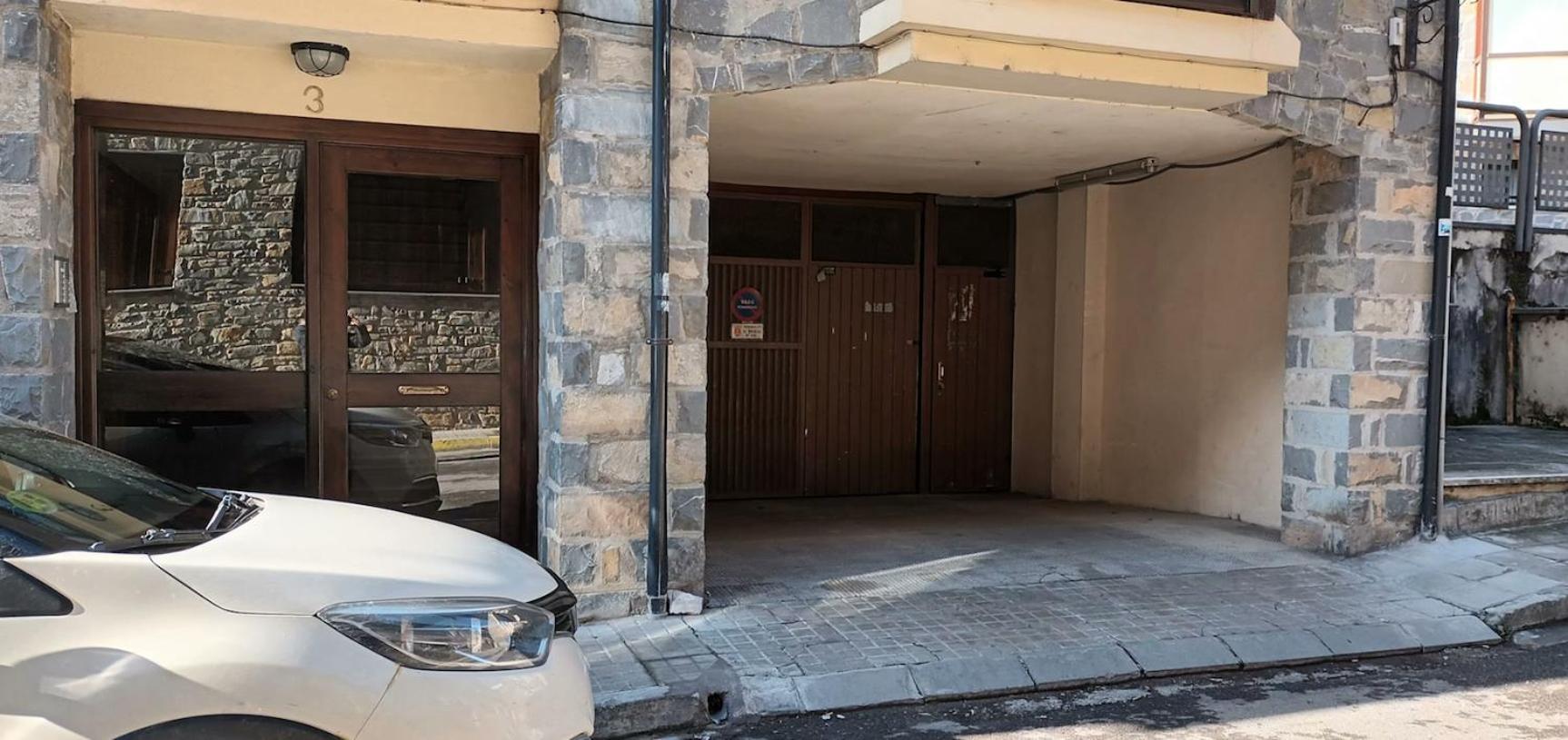 El Atico Nuevo En El Centro Con Ascensor, Garaje, Aire Acondicionado Y Wifi Apartman Biescas Kültér fotó